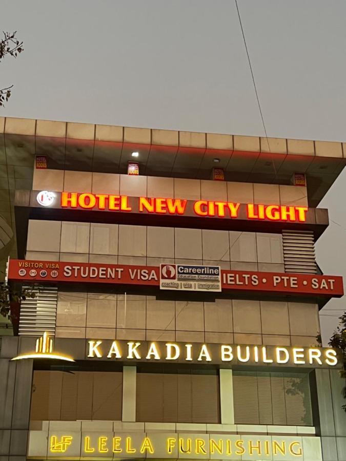 Hotel New City Light Surat Exterior photo